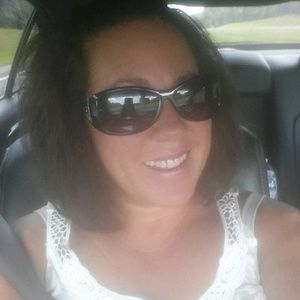 Meet your Posher, Stacey